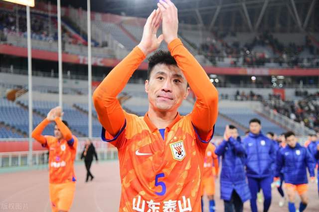 关于泰山替补上场改变战局，本泽马防线瞬间崩溃！的信息